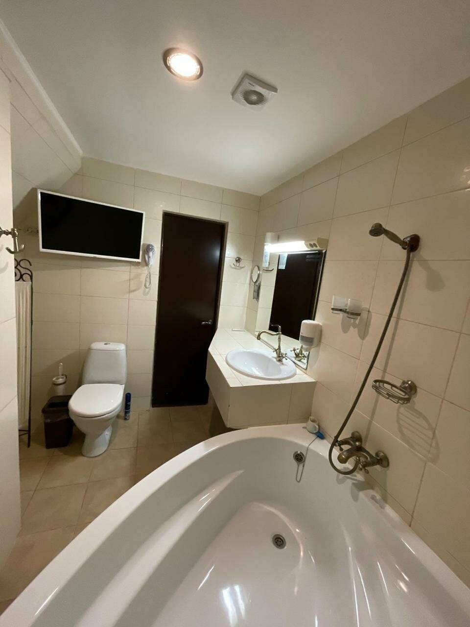 Фотографии номера Семейный люкс в Гостинице Дизайн - Отель Ставрополь