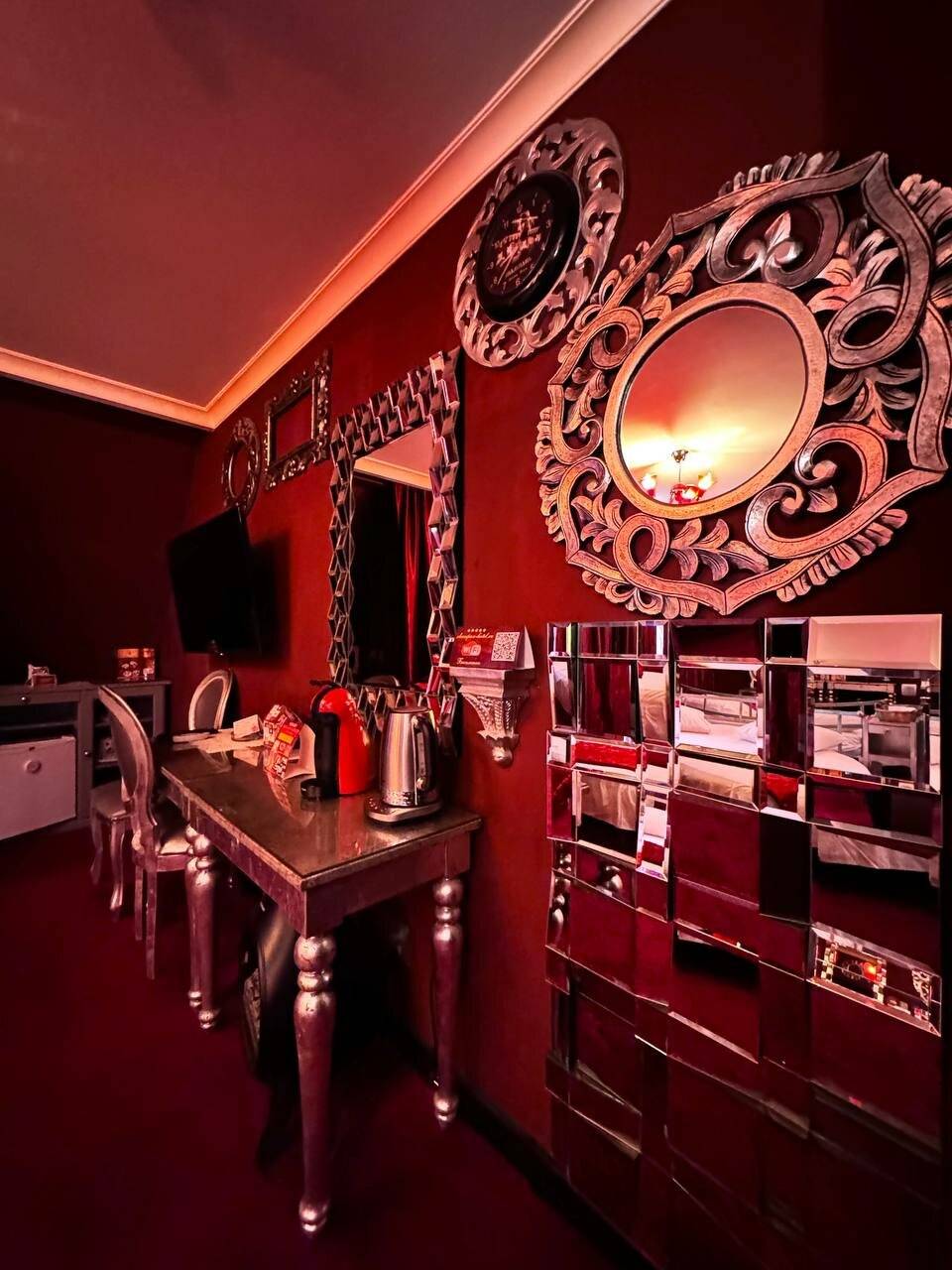 Фотографии номера Двухместный номер Делюкс с 1 кроватью в Гостинице Дизайн - Отель Ставрополь