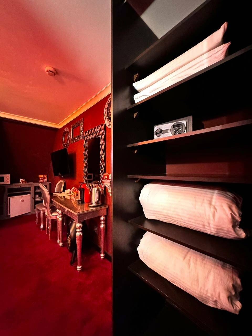 Фотографии номера Двухместный номер Делюкс с 1 кроватью в Гостинице Дизайн - Отель Ставрополь