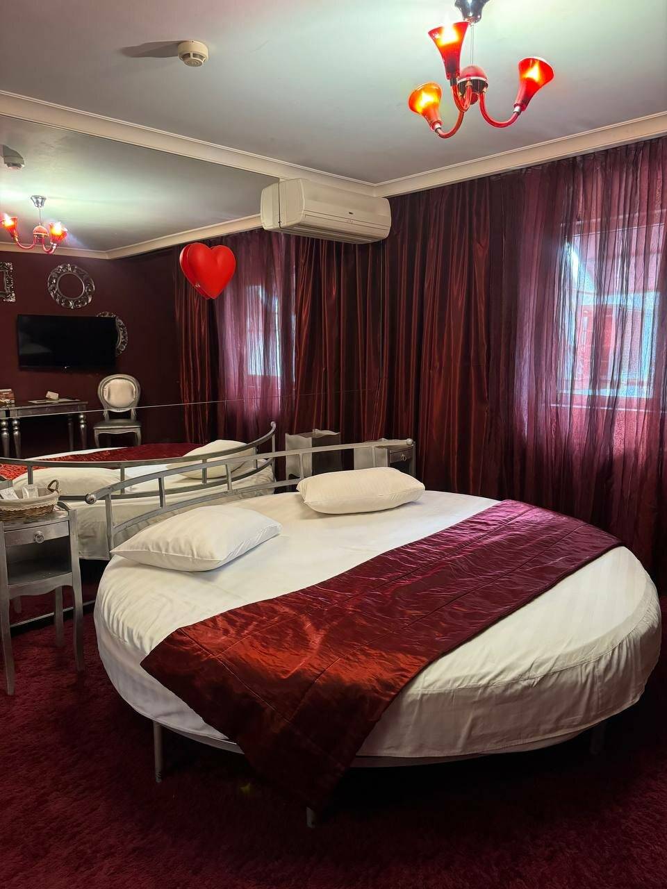 Фотографии номера Двухместный номер Делюкс с 1 кроватью в Гостинице Дизайн - Отель Ставрополь