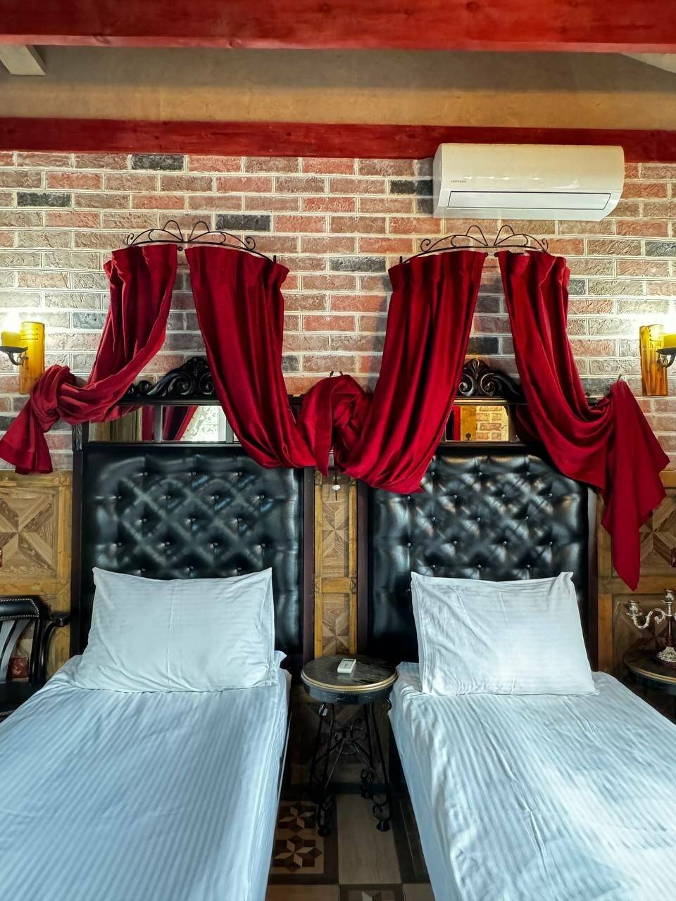 Фотографии номера Двухместный номер с 2 отдельными кроватями в Гостинице Дизайн - Отель Ставрополь